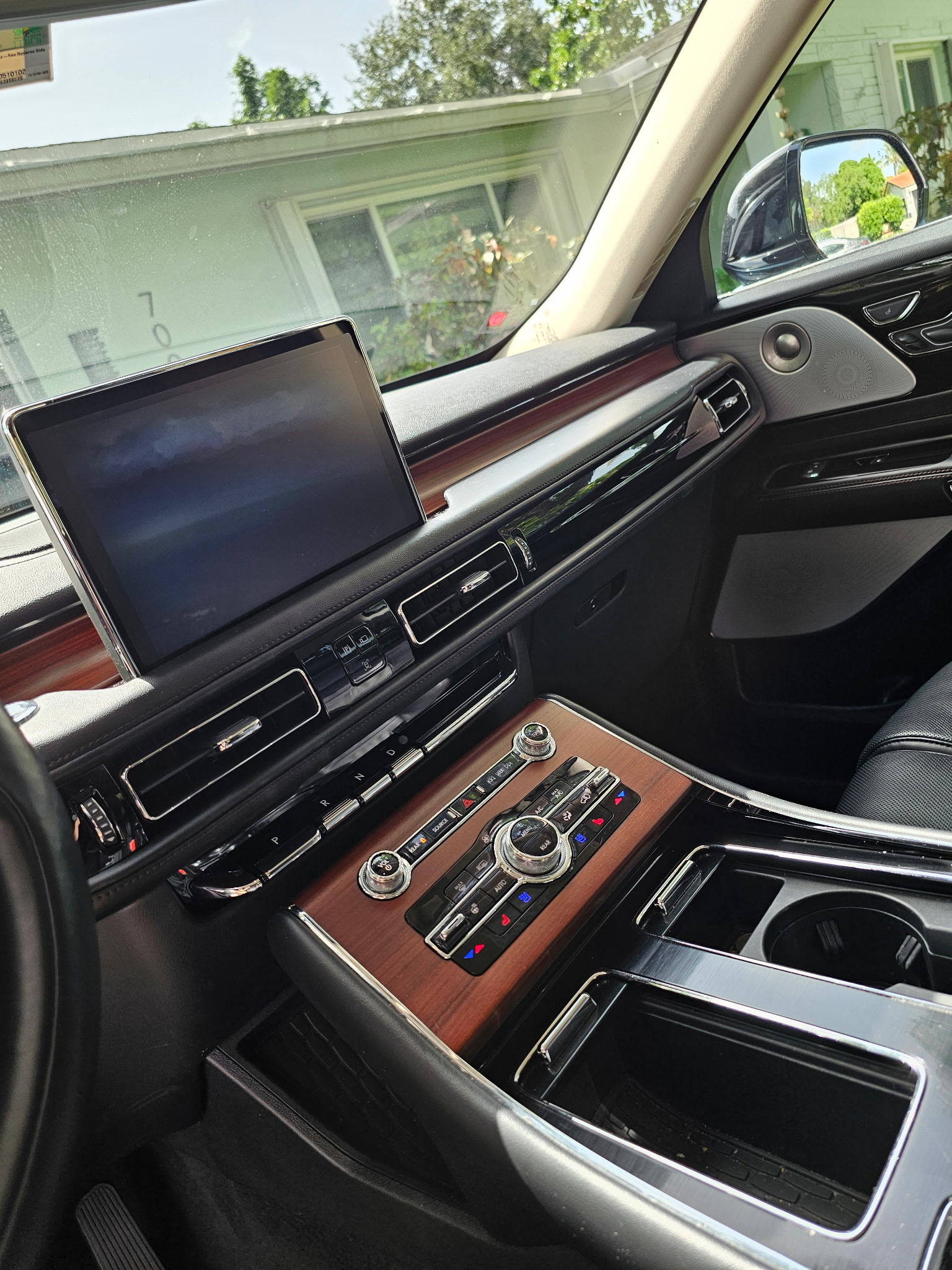 Used 2023 Lincoln Aviator Reserve w/ Equipment Group 201A RWD image 11