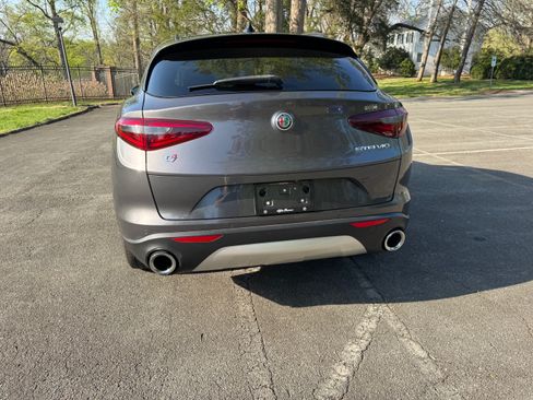 Used 2018 Alfa Romeo Stelvio Ti Sport image 8