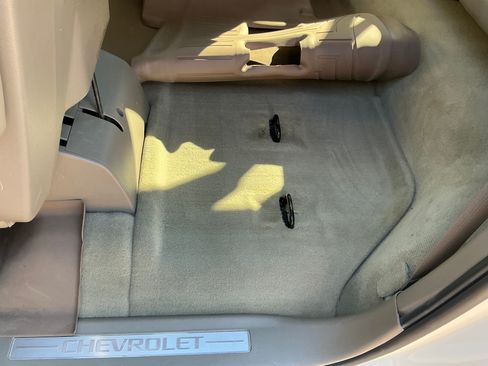 Used 2015 Chevrolet Suburban LT w/ Luxury Package image 16