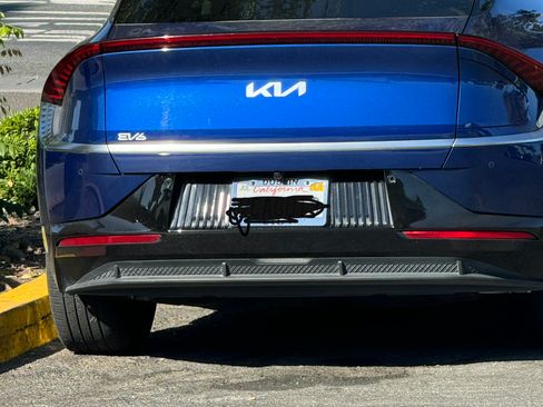 Used 2022 Kia EV6 Wind RWD image 4