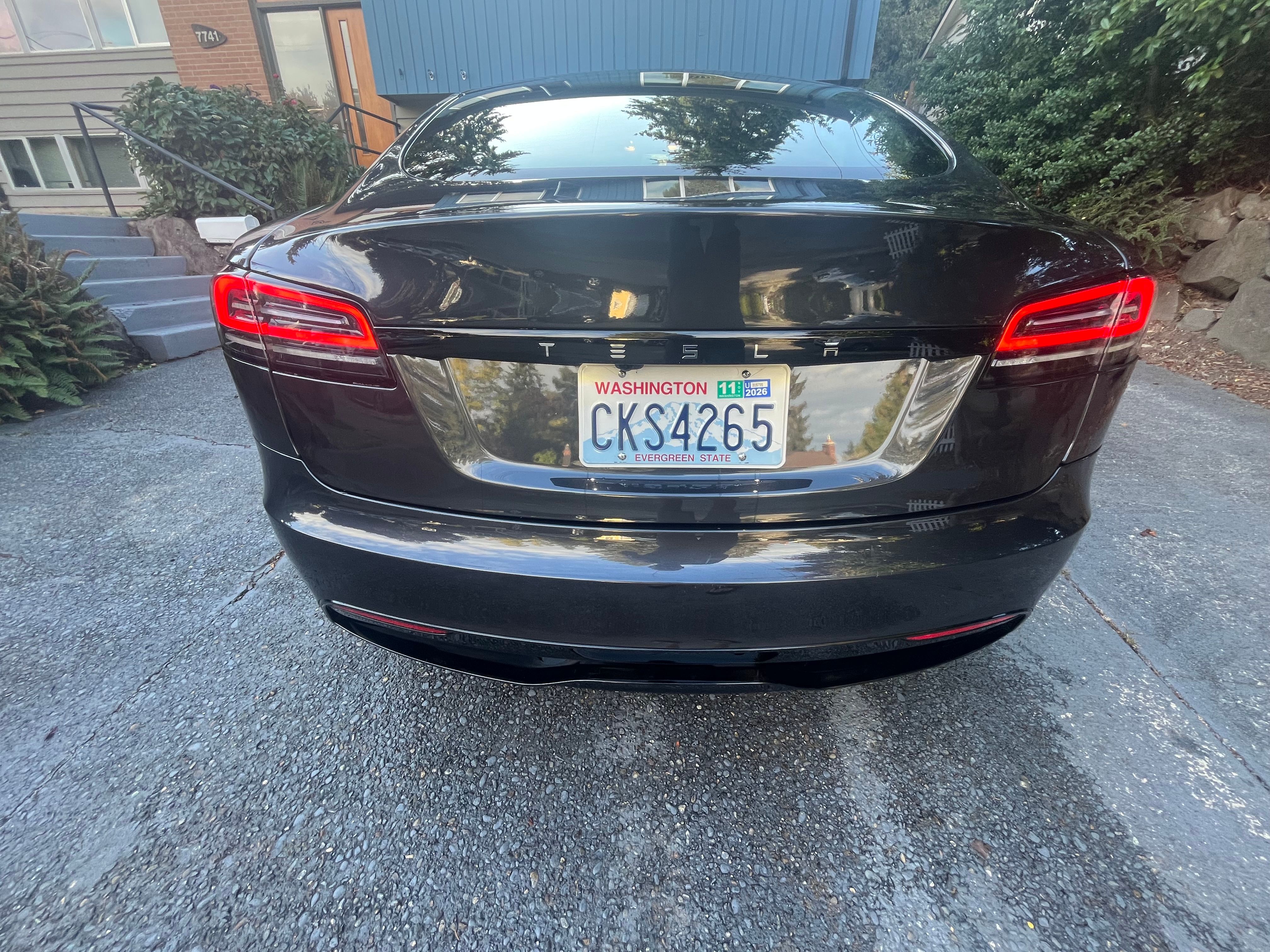 Used 2023 Tesla Model S Standard Range AWD/4WD image 10