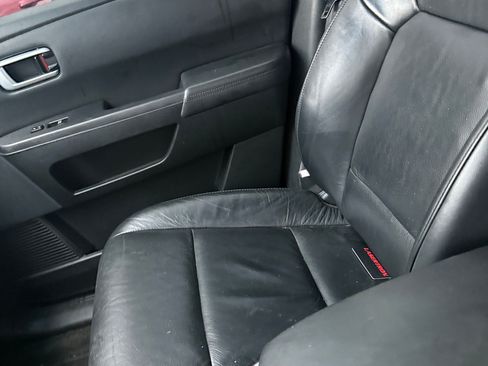 Used 2010 Honda Pilot Touring image 8