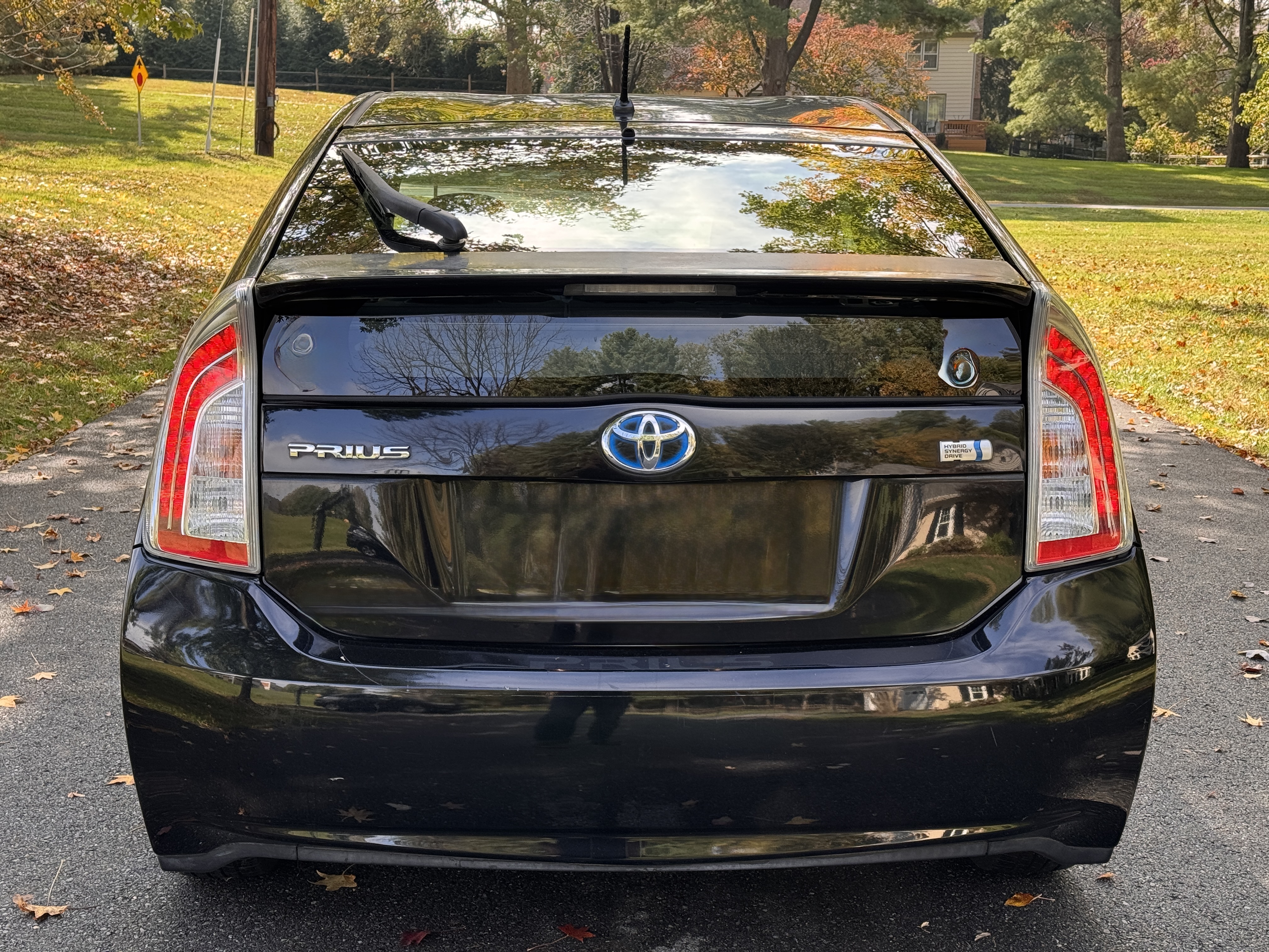 Used 2012 Toyota Prius Two FWD image 4