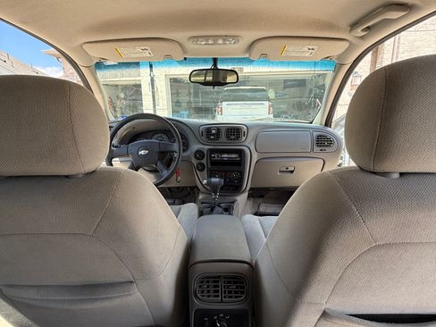 Used 2008 Chevrolet TrailBlazer 4WD w/ Smoker's Package image 6