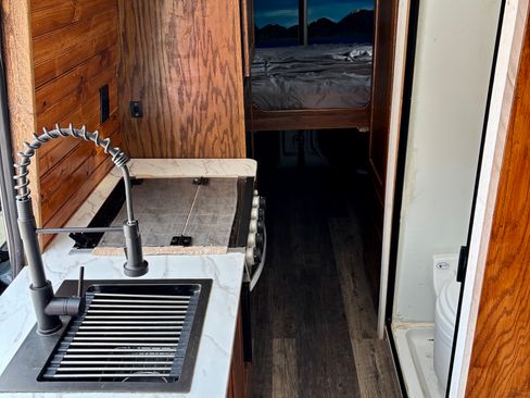 Used 2022 Mercedes-Benz Sprinter 2500 image 8