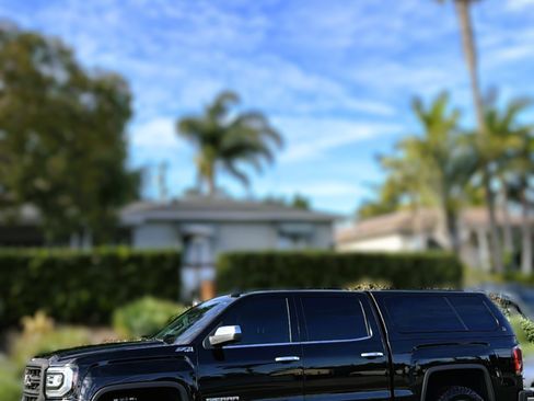 Used 2017 GMC Sierra 1500 SLT image 11