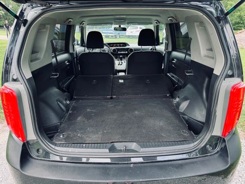 Used 2009 Scion xB FWD image 10
