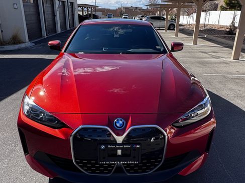 Used 2023 BMW i4 eDrive35 image 8