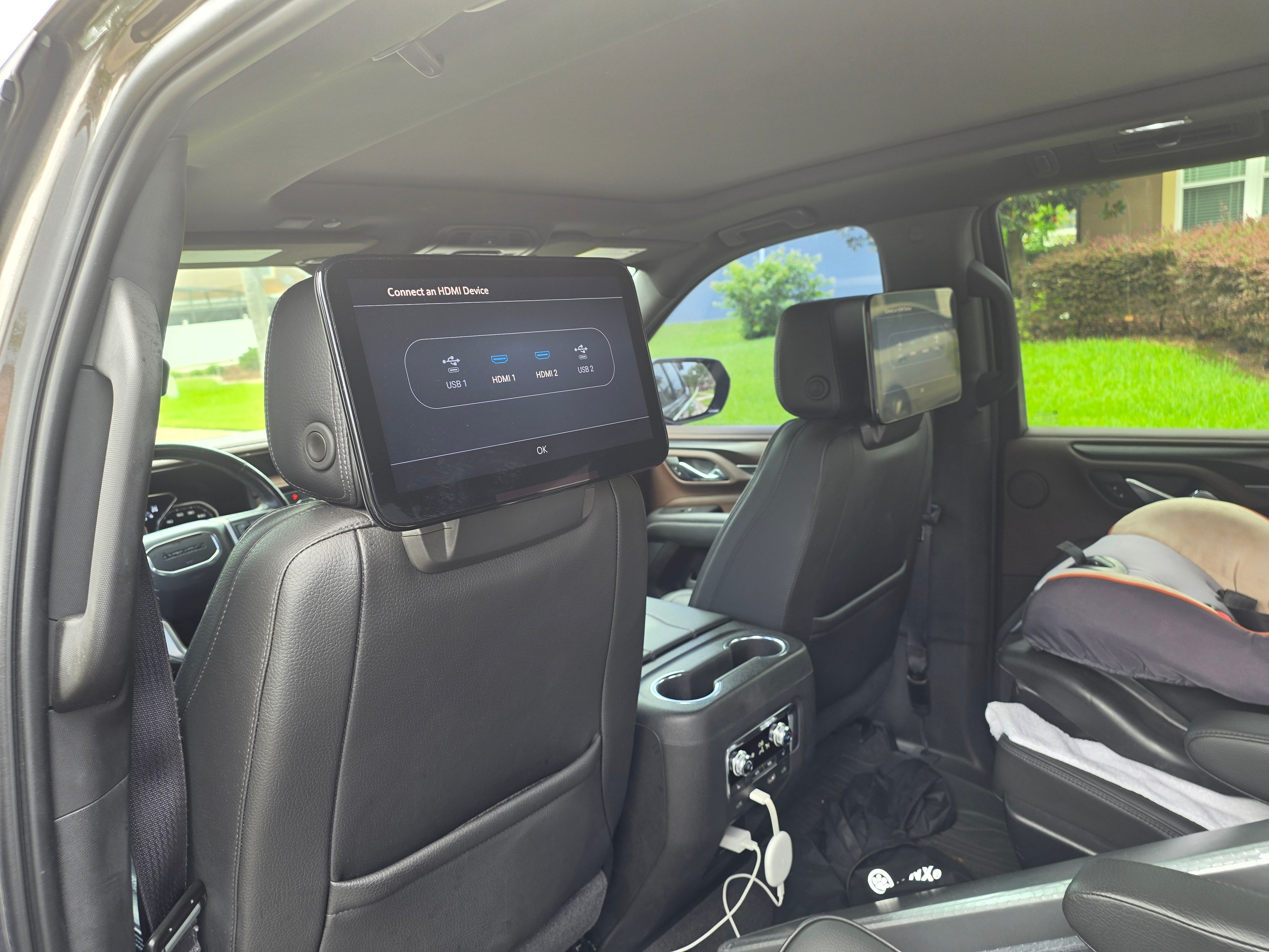 Used 2021 GMC Yukon Denali w/ Denali Premium Package AWD/4WD image 26