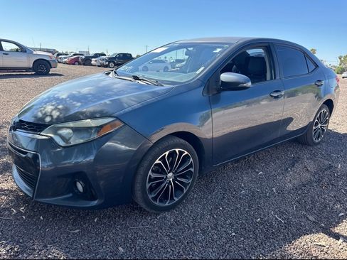 Used 2015 Toyota Corolla S image 4