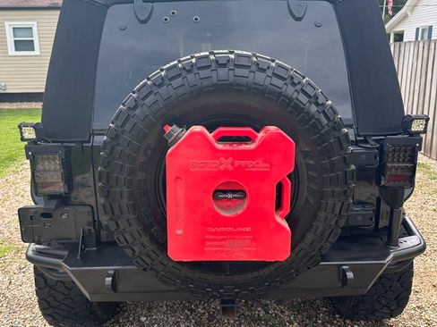 Used 2014 Jeep Wrangler Sport image 6