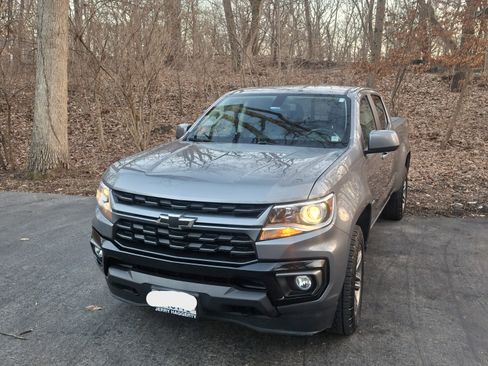 Used 2022 Chevrolet Colorado LT w/ Luxury Package image 6
