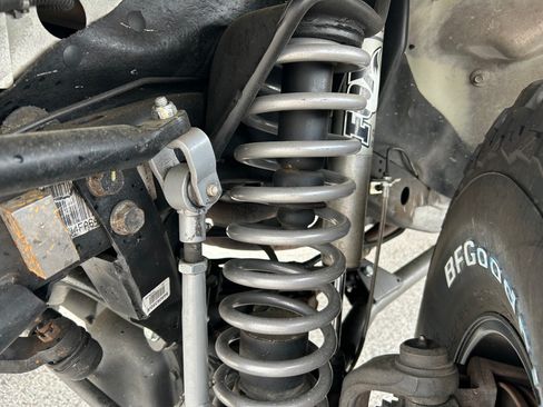 Used 2005 Jeep Wrangler Unlimited Rubicon w/ Sahara Edition Group image 26