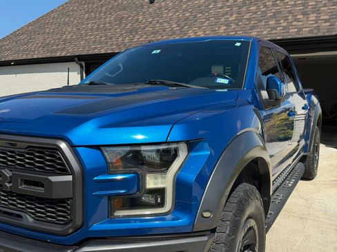 Used 2017 Ford F150 Raptor w/ Equipment Group 802A Luxury AWD/4WD image 12