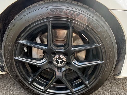 Used 2017 Mercedes-Benz SLC 300 image 22