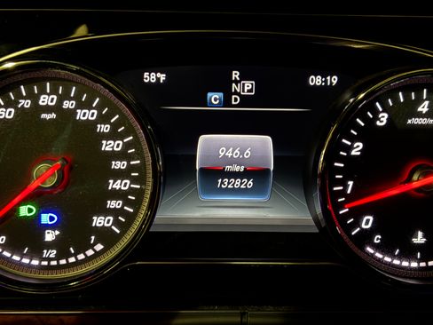 Used 2017 Mercedes-Benz E 300 4MATIC image 14