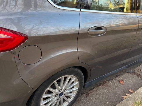 Used 2013 Ford C-MAX SEL image 5