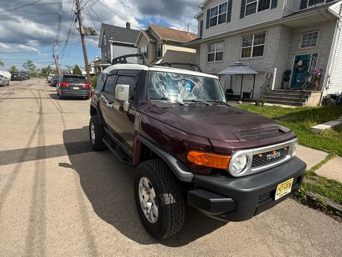 Used 2007 Toyota FJ Cruiser 4WD w/ Upgrade Pkg 2 image 9