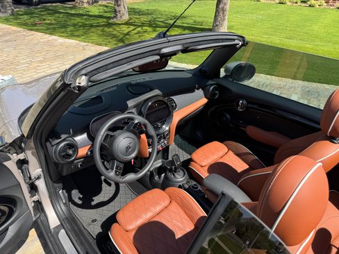 Used 2024 MINI Cooper S image 11