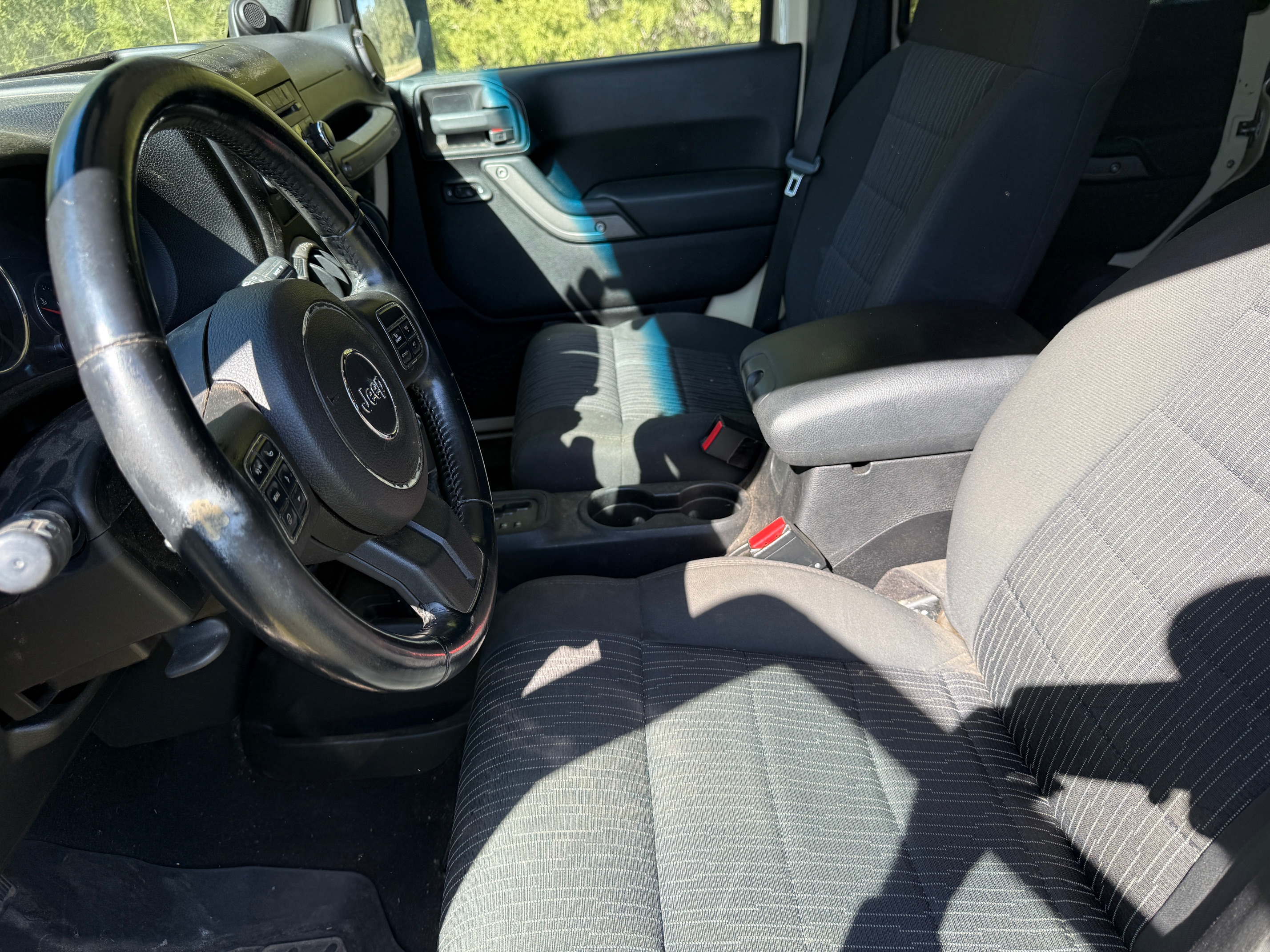 Used 2011 Jeep Wrangler Unlimited Sport AWD/4WD image 6