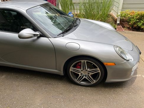 Used 2009 Porsche 911 Carrera 4S AWD/4WD image 9
