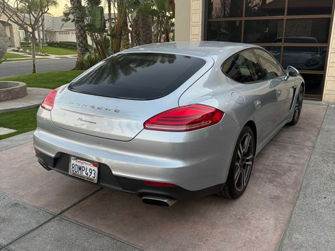 Used 2014 Porsche Panamera image 6