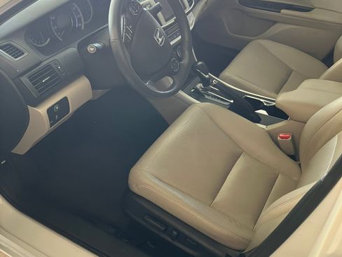 Used 2015 Honda Accord EX-L image 16