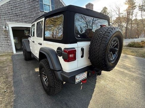 Used 2024 Jeep Wrangler Unlimited Rubicon w/ XTREMEE 35" Tire Package image 6