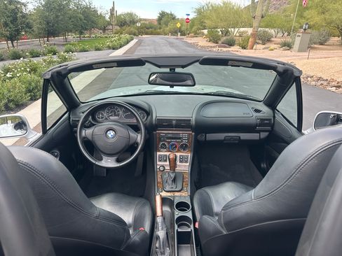Used 2001 BMW Z3 2.5i RWD image 11