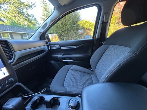 Used 2024 Ford Ranger XL image 5