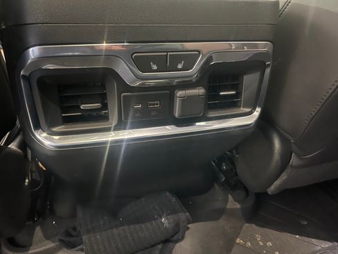 Used 2020 Chevrolet Silverado 1500 High Country w/ Technology Package image 13