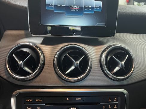 Used 2017 Mercedes-Benz GLA 250 4MATIC image 14