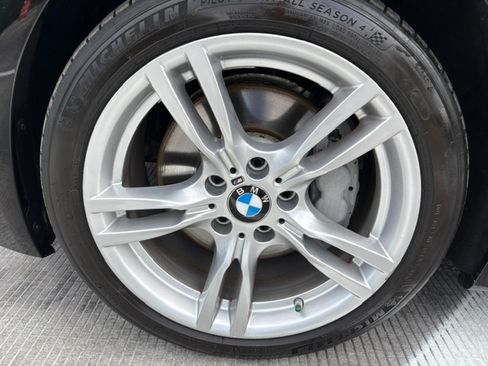 Used 2018 BMW 340i xDrive Sedan AWD/4WD image 17