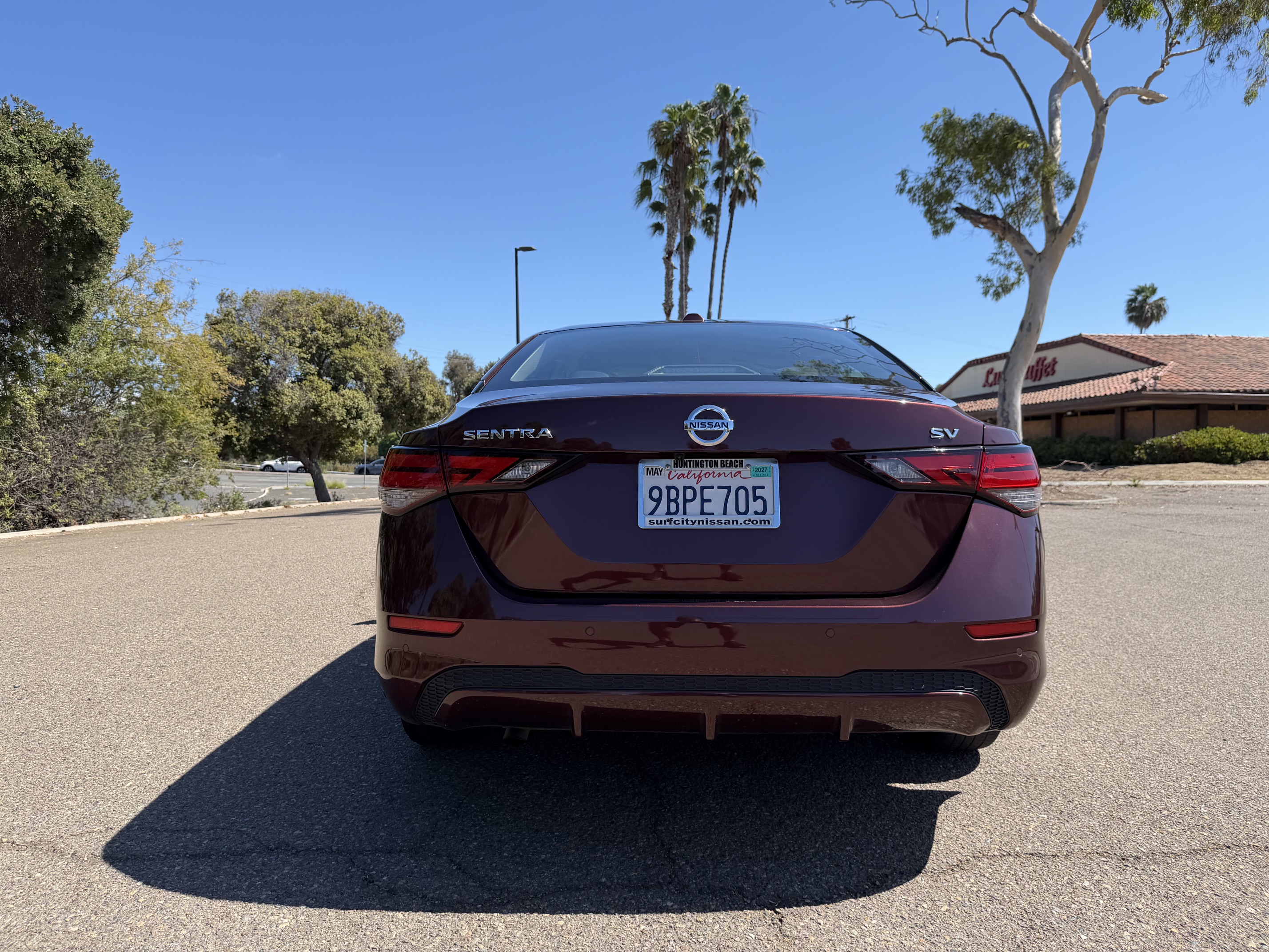 Used 2022 Nissan Sentra SV FWD image 8