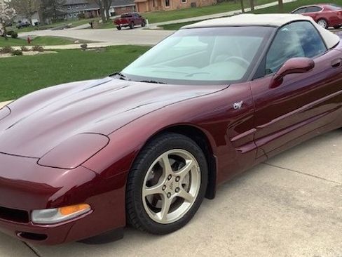Used 2003 Chevrolet Corvette Convertible w/ Preferred Equipment Group1 RWD image 5
