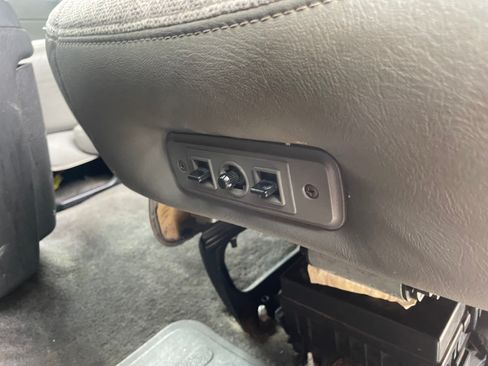 Used 2014 Chevrolet Express 1500 LT w/ LT Preferred Equipment Group RWD image 17