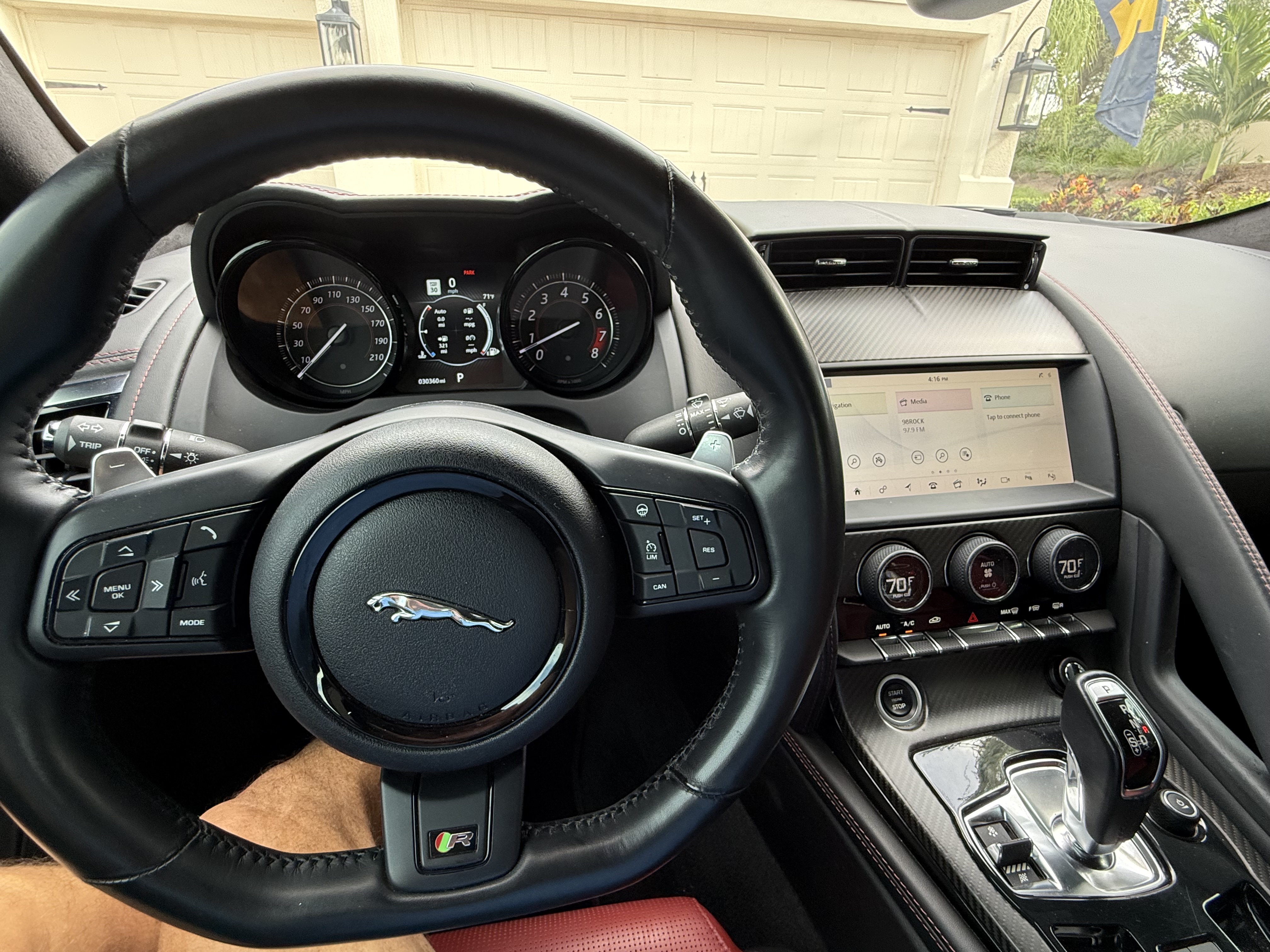 Used 2019 Jaguar F-TYPE R AWD/4WD image 16