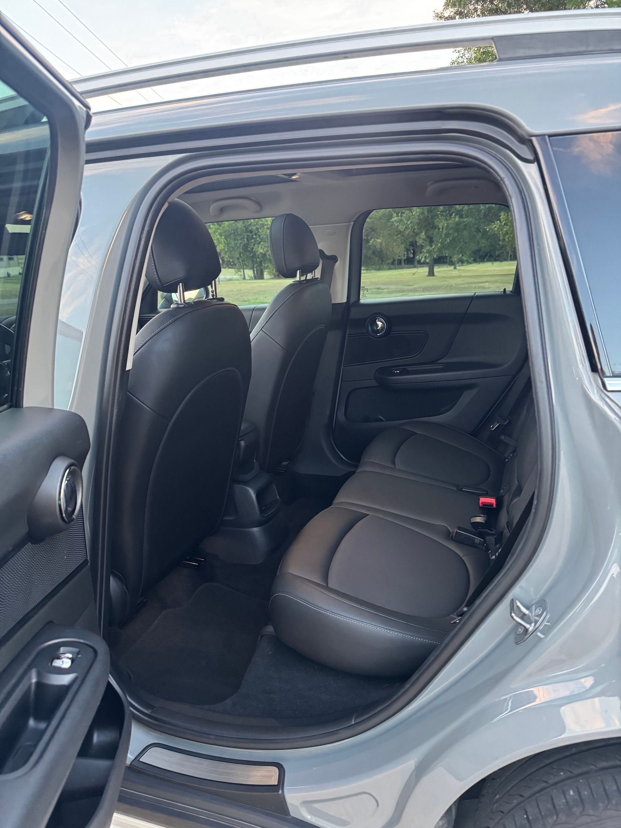 Used 2019 MINI Cooper Countryman FWD image 16