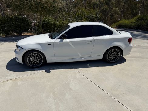 Used 2011 BMW 128i Coupe RWD image 8