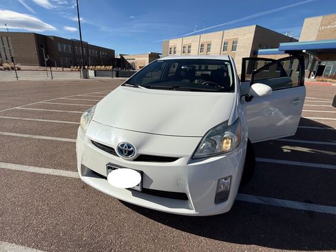 Used 2011 Toyota Prius Two image 16
