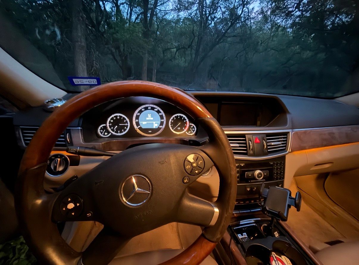 Used 2011 Mercedes-Benz E 350 Sedan image 12