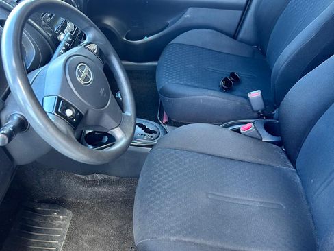 Used 2008 Scion xD Hatchback 4D image 12