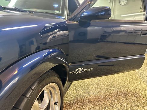 Used 2002 Chevrolet Blazer Xtreme w/ Preferred Equipment Group RWD image 22