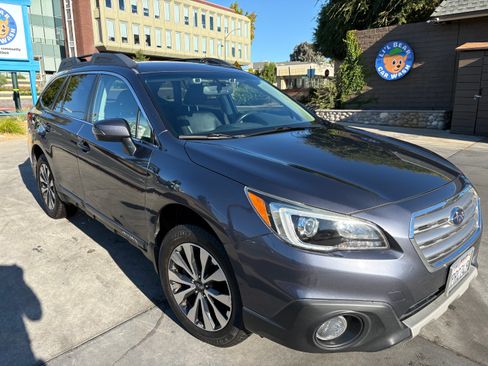 Used 2016 Subaru Outback 2.5i Limited AWD/4WD image 5