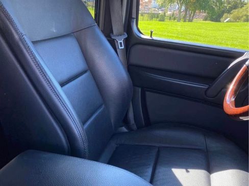 Used 2011 Mercedes-Benz G 550 G 550 4MATIC Sport Utility 4D image 16