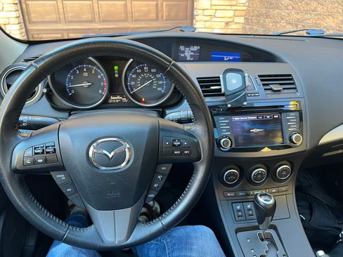 Used 2013 MAZDA MAZDA3 i Grand Touring image 10