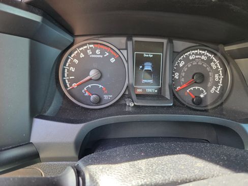 Used 2020 Toyota Tacoma SR image 15