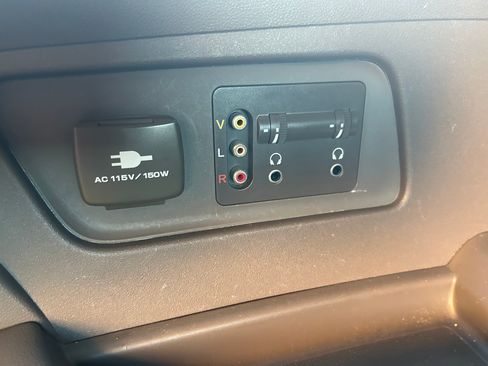 Used 2011 Honda Odyssey Touring image 22