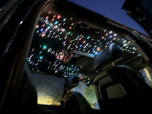 Used 2014 Chevrolet Suburban LT image 19