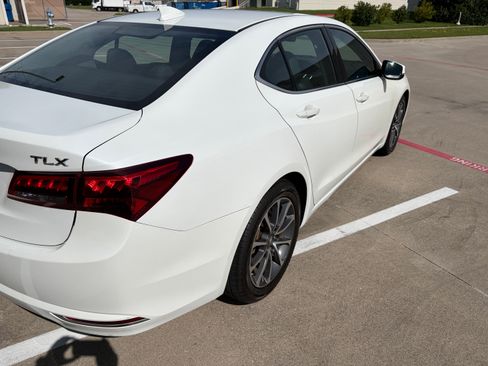 Used 2015 Acura TLX V6 w/ Technology Package FWD image 8